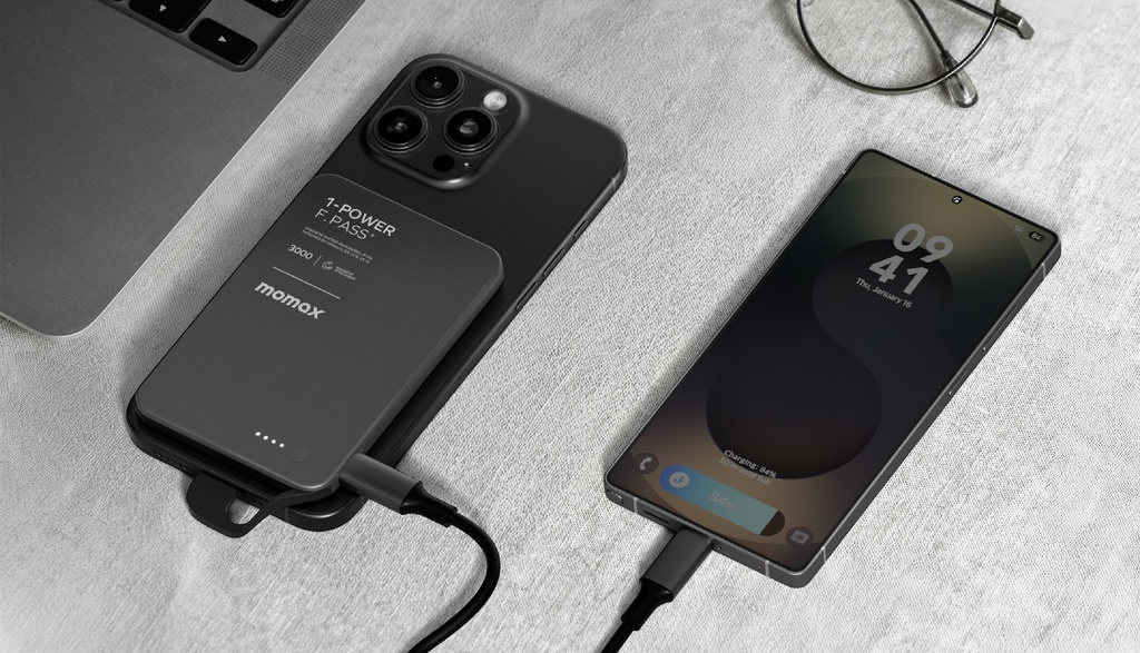 MOMAX 1-POWER F.PASS+ 3000mAh POWER BANK WITH BUILT-IN CABLE & MAGNETIC ATTACHMENT
